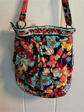 Vera Bradley Silly Snail Retired Pattern Quilted Drawstring Shoulder Bag